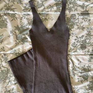 Forever 21 Grey Ribbed Midi Dress